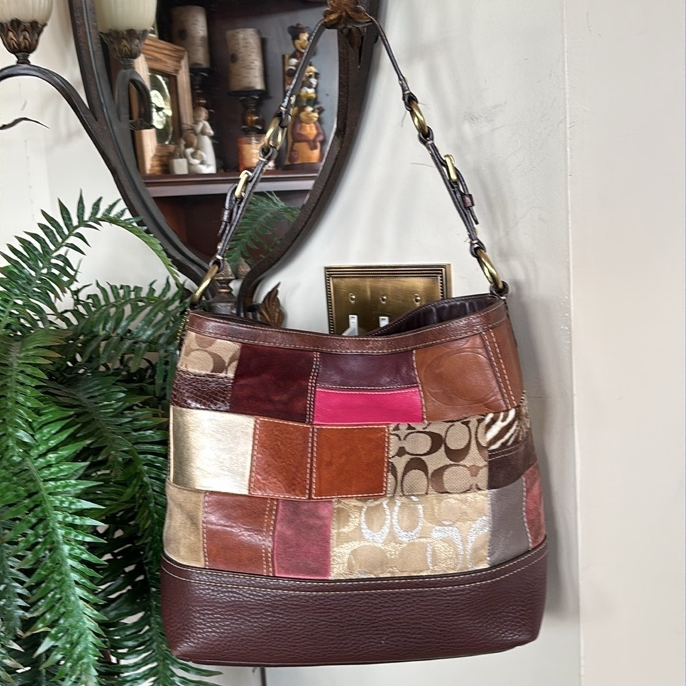 Coach Genuine Leather Patchwork Multicolor Shoulder Bag Signature C Metallic - Picture 9 of 16